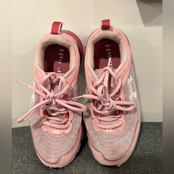 UNDER ARMOUR women pink sneakers/size 7.5 - Picture 8 of 10